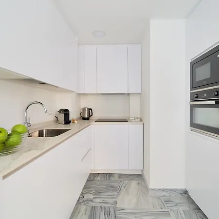 Apartment Modern Centre W/ Terrace & Fast Wifi *