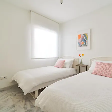 Modern Centre W/ Terrace & Fast Wifi Apartment Malaga