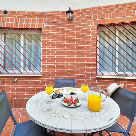 Modern Centre W/ Terrace & Fast Wifi Apartment